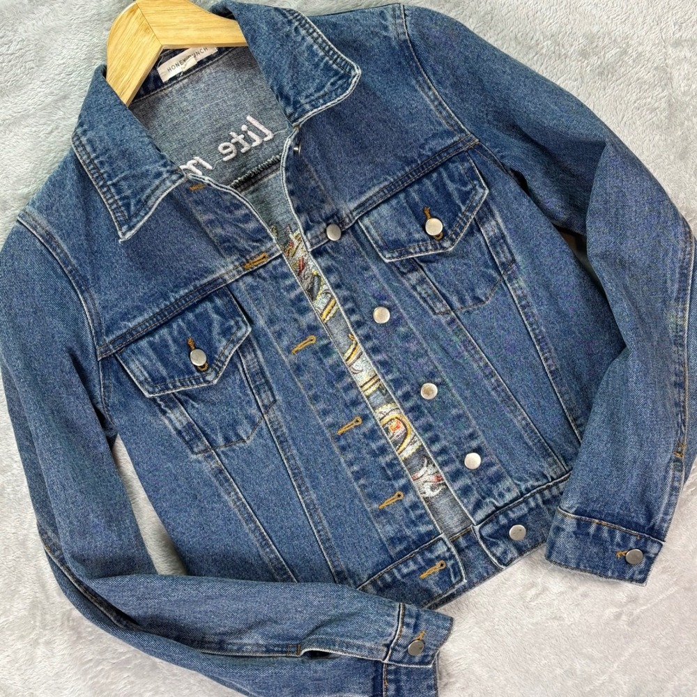 Honey Punch XS Denim Jacket Dragon Embroidered Lite Me‎ Up Jean Trucker Coat